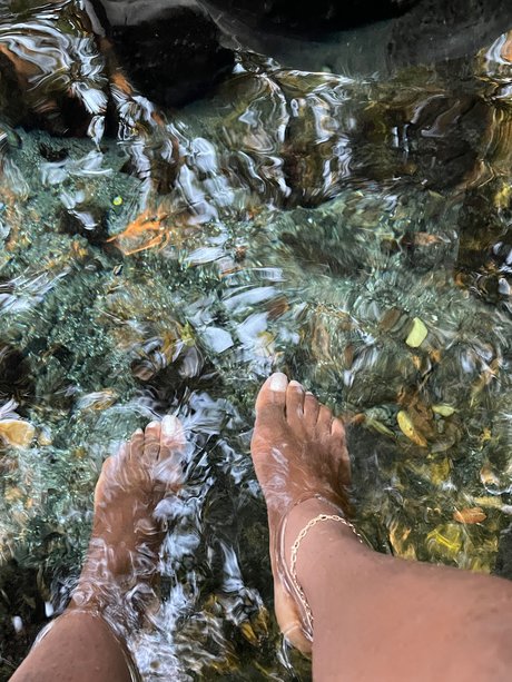 Nacktes geleaktes OnlyFans-Foto von London