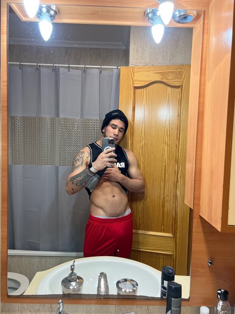 Nacktes geleaktes OnlyFans-Foto von Reno Boggi Vip 