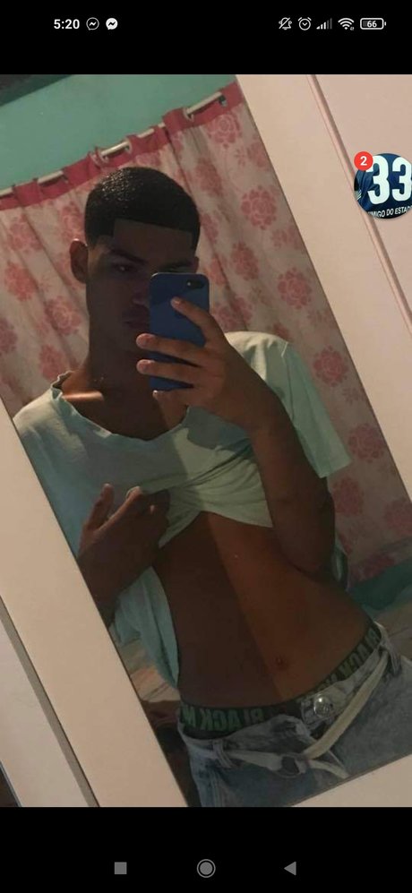 Nacktes geleaktes OnlyFans-Foto von Juan Tavares