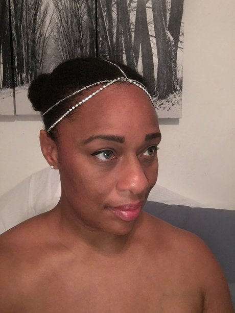 Nacktes geleaktes OnlyFans-Foto von Teerika