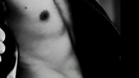 Nacktes geleaktes OnlyFans-Foto von Biker Boy