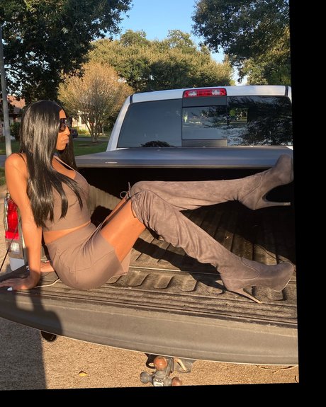 Nacktes geleaktes OnlyFans-Foto von Theesupermodel