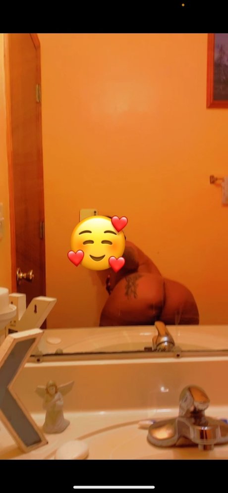 Nacktes geleaktes OnlyFans-Foto von J U D Y 