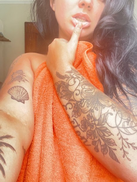 Nacktes geleaktes OnlyFans-Foto von Annie Miracle