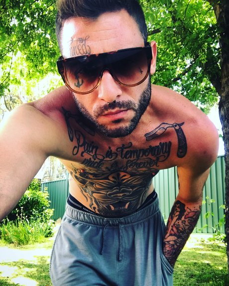 Nacktes geleaktes OnlyFans-Foto von Luca Fresh
