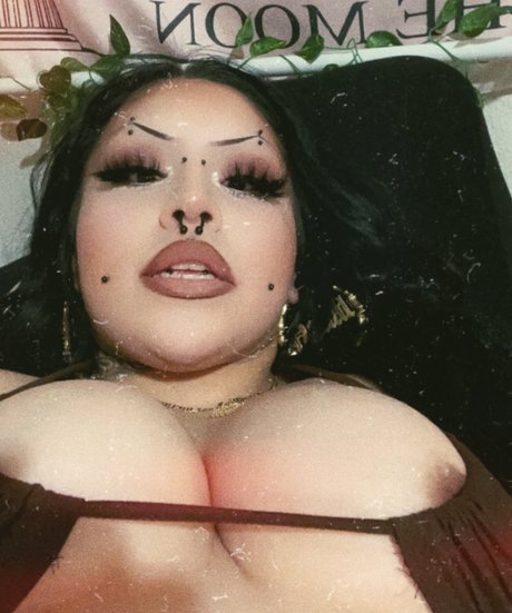 Nacktes geleaktes OnlyFans-Foto von Nena