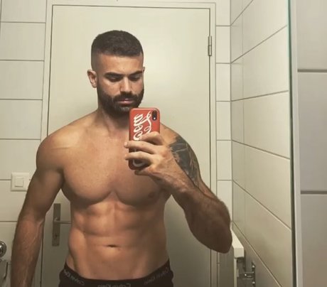 Nacktes geleaktes OnlyFans-Foto von Lloyd