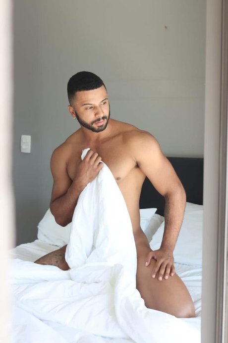 Nacktes geleaktes OnlyFans-Foto von Guilherme Paixo