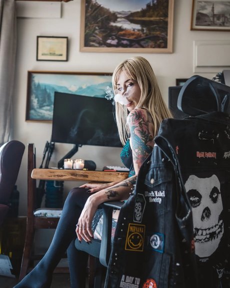 Nacktes geleaktes OnlyFans-Foto von Danica Hellfire