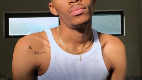 Nacktes geleaktes OnlyFans-Foto von Henry