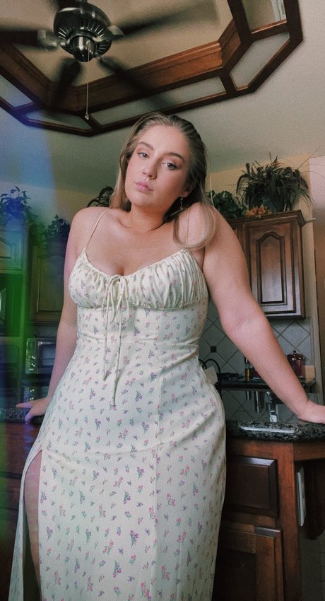 Nacktes geleaktes OnlyFans-Foto von Adalyn