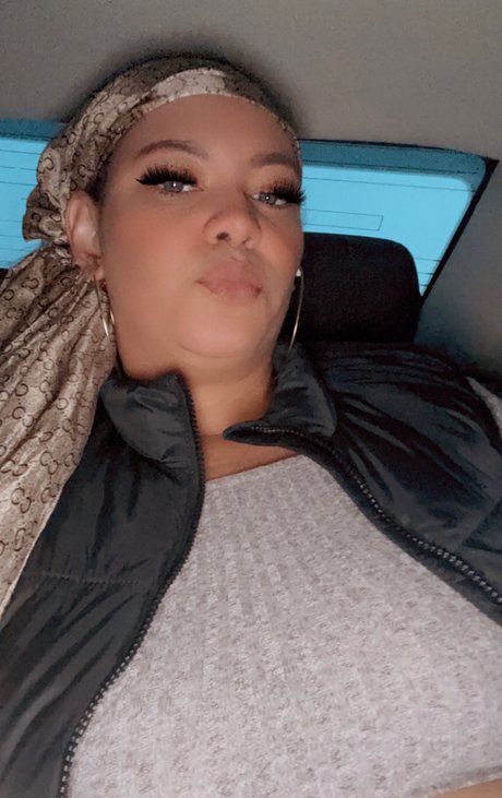 Nacktes geleaktes OnlyFans-Foto von Msdesire101