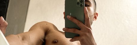 Nacktes geleaktes OnlyFans-Foto von Carter Dan