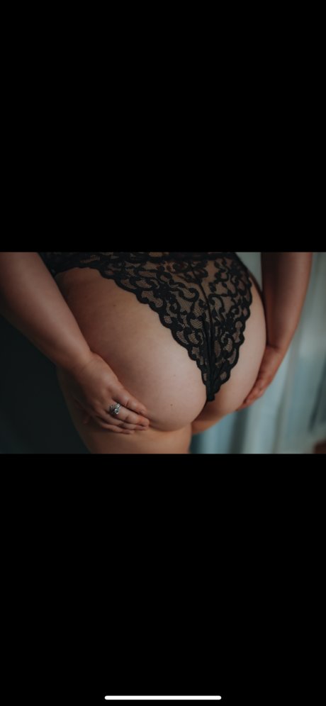 Nacktes geleaktes OnlyFans-Foto von Maria