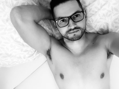 Nacktes geleaktes OnlyFans-Foto von Dave Silas
