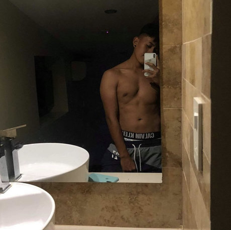 Nacktes geleaktes OnlyFans-Foto von Santana Deivi