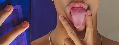 Nacktes geleaktes OnlyFans-Foto von Darwin Daniel