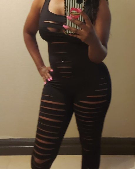 Nacktes geleaktes OnlyFans-Foto von Hot Chocolate