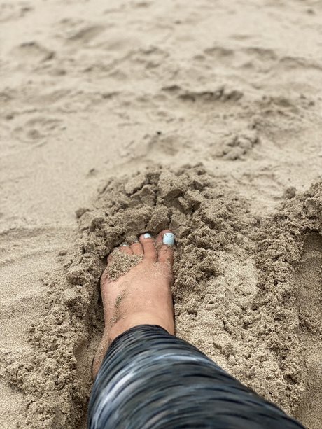 Nacktes geleaktes OnlyFans-Foto von Sweet Feet