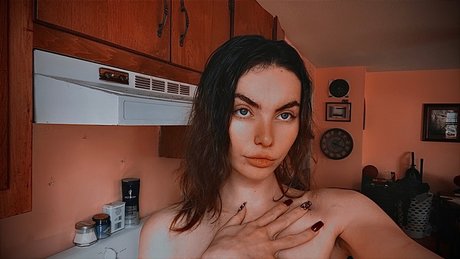 Nacktes geleaktes OnlyFans-Foto von Issa Autymn