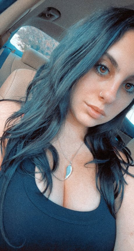 Nacktes geleaktes OnlyFans-Foto von Randa