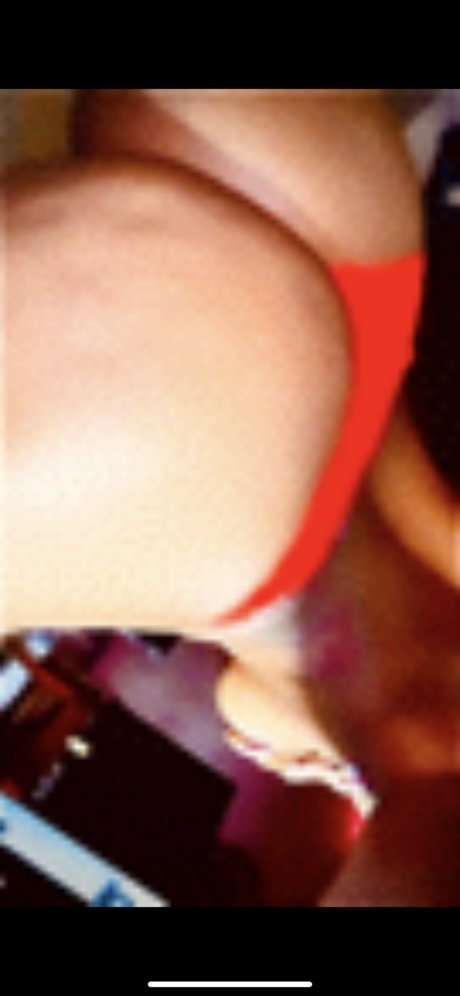 Nacktes geleaktes OnlyFans-Foto von Chanelpussy