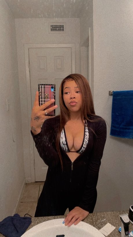 Nacktes geleaktes OnlyFans-Foto von Jermani