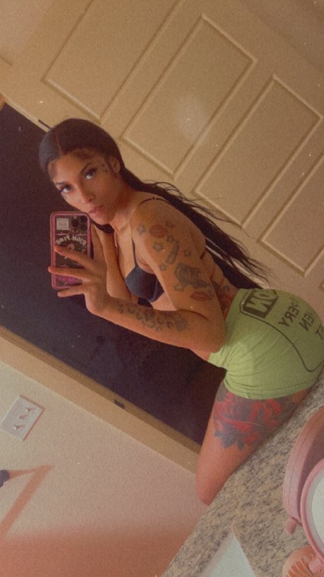 Nacktes geleaktes OnlyFans-Foto von Da Pretty One