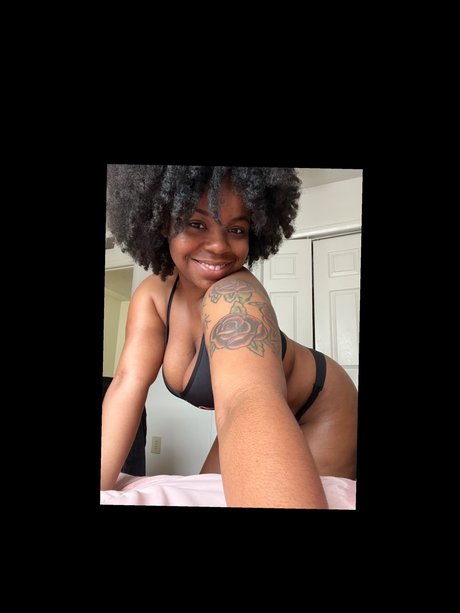 Nacktes geleaktes OnlyFans-Foto von Rachel The Squirter 