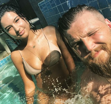 Nacktes geleaktes OnlyFans-Foto von Bianca Kukobako