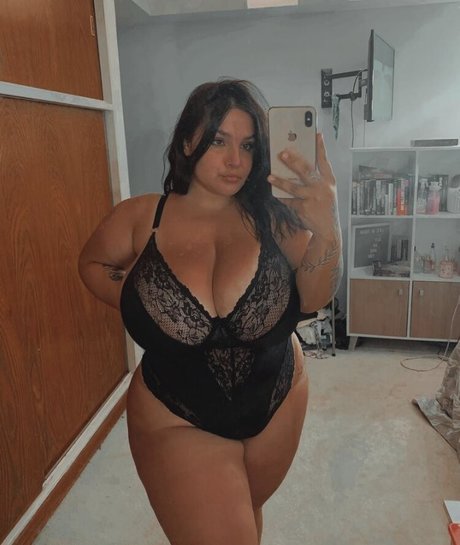 Nacktes geleaktes OnlyFans-Foto von Antonella Rocco