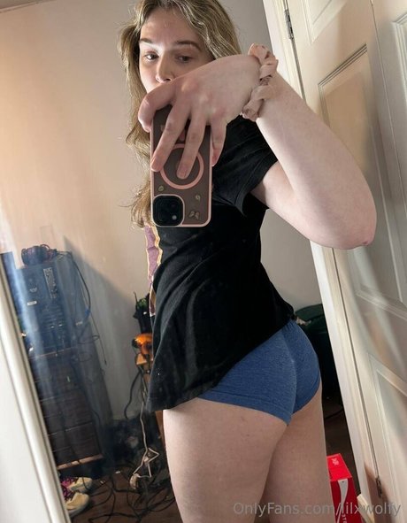 Lilxwolfy