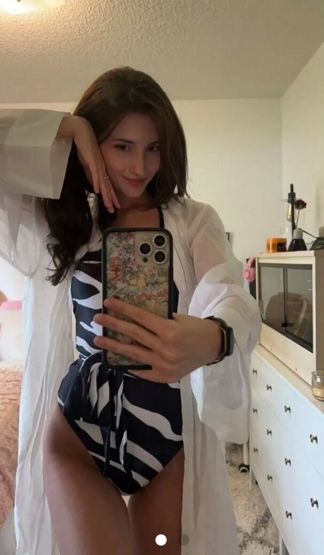 Nacktes geleaktes OnlyFans-Foto von Willowjc