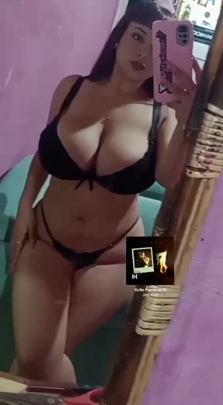 Nacktes geleaktes OnlyFans-Foto von Jeenni2