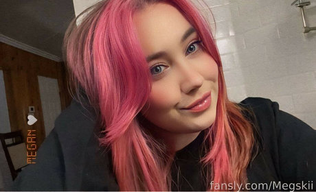 Nacktes geleaktes OnlyFans-Foto von Megskii