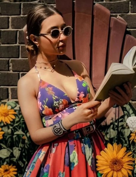 Nacktes geleaktes OnlyFans-Foto von Nikkesha Rangwala