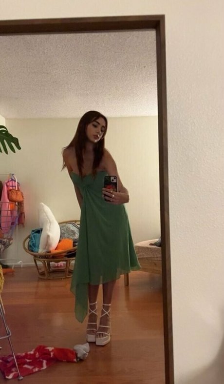 Nacktes geleaktes OnlyFans-Foto von Isabellaroy