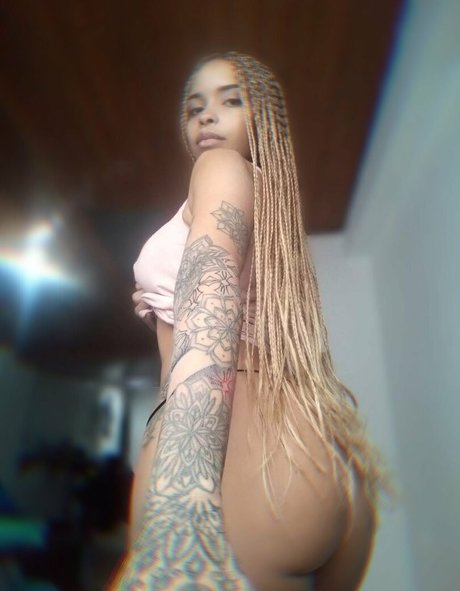 Nacktes geleaktes OnlyFans-Foto von Cocodamore