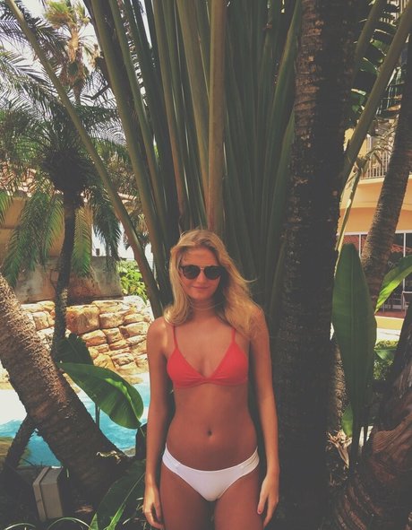 Ellie Gall