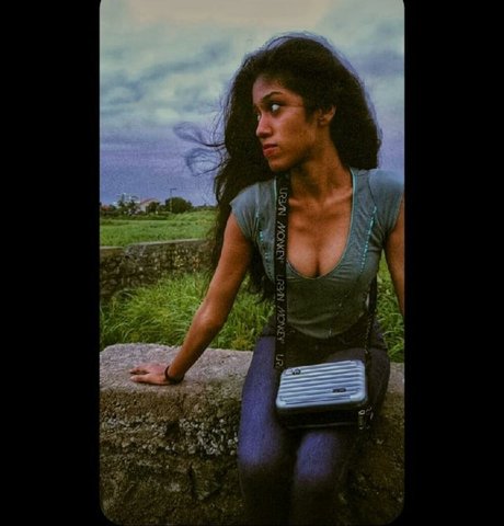 Nacktes geleaktes OnlyFans-Foto von Vrushali Bathina