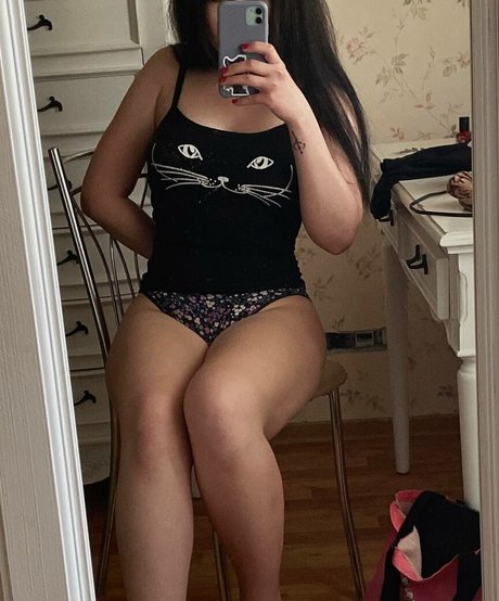 Nacktes geleaktes OnlyFans-Foto von Scarletspyada