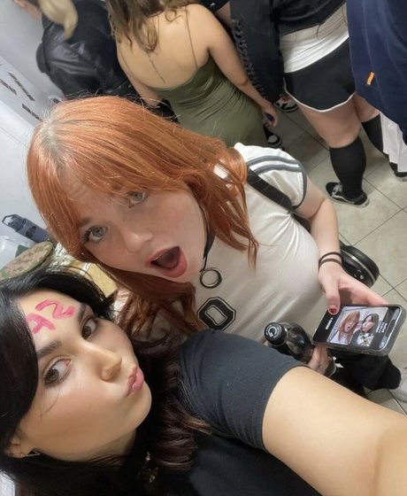 Nacktes geleaktes OnlyFans-Foto von Beaux Asmr