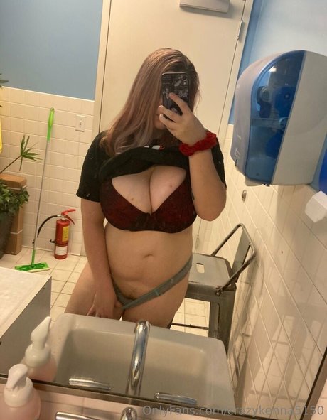 Nacktes geleaktes OnlyFans-Foto von Crazykenna51505