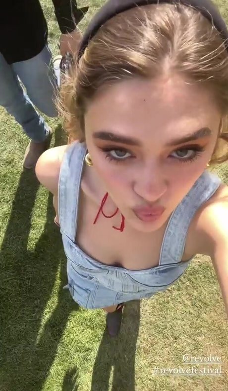 Lizzy Greene