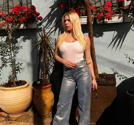 Nacktes geleaktes OnlyFans-Foto von Shelly Cohen