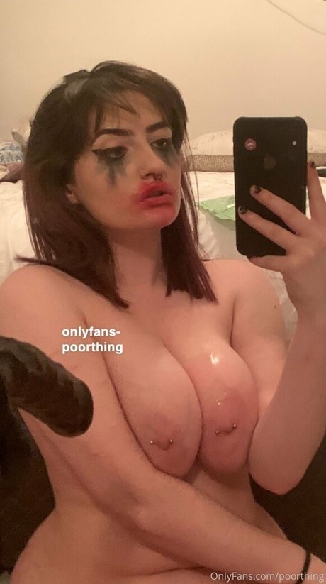 Nacktes geleaktes OnlyFans-Foto von Poorthing