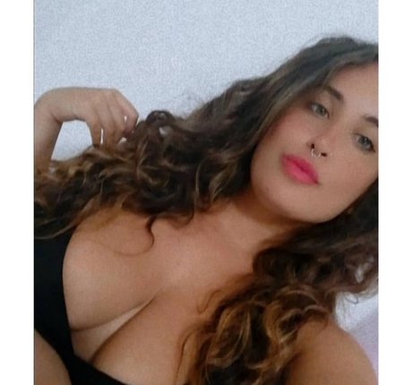 Nacktes geleaktes OnlyFans-Foto von Elviabombon
