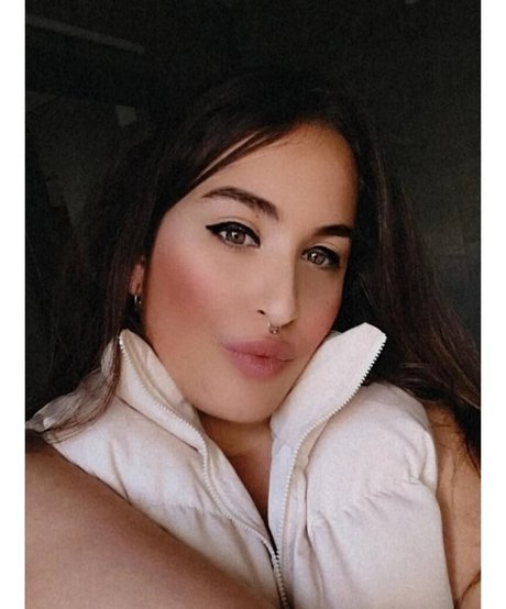 Nacktes geleaktes OnlyFans-Foto von Elviabombon