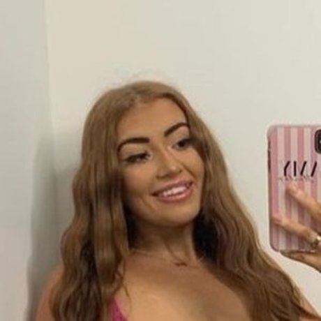 Nacktes geleaktes OnlyFans-Foto von Amy Heslop