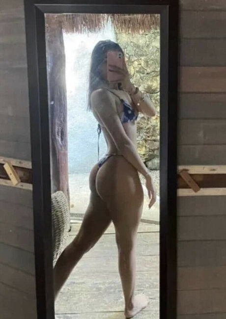 Nacktes geleaktes OnlyFans-Foto von Adriana Carballo